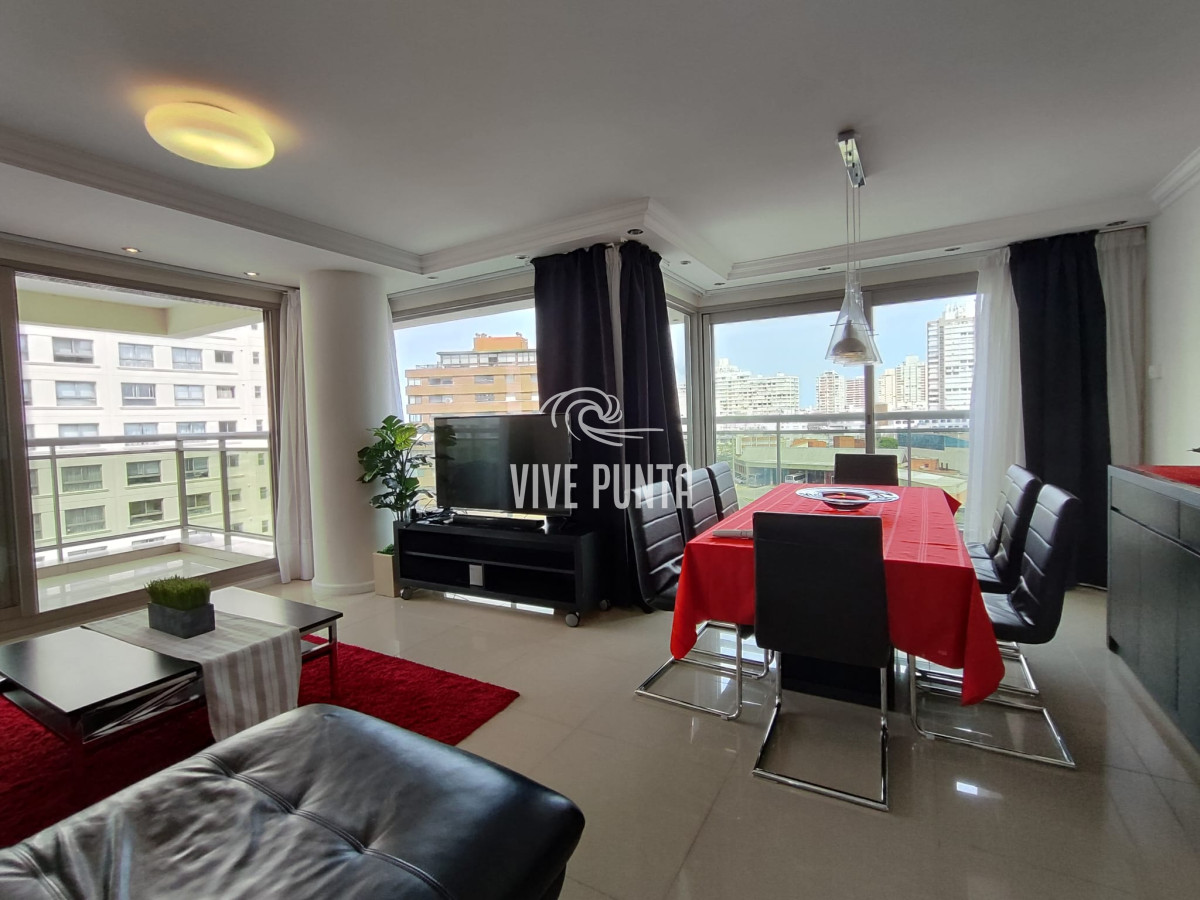 Apartamento ID.780 - En alquiler apartamento de 2 dormitorios 2 baños en parada 1 de Playa Brava 