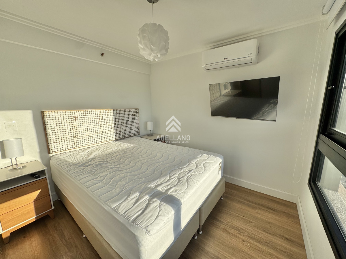 Apartamento ID.4824 - VENTA DE APARTAMENTO DE 1 DORMITORIO EN EDIFICIO SEA GARDEN PUNTA DEL ESTE 
