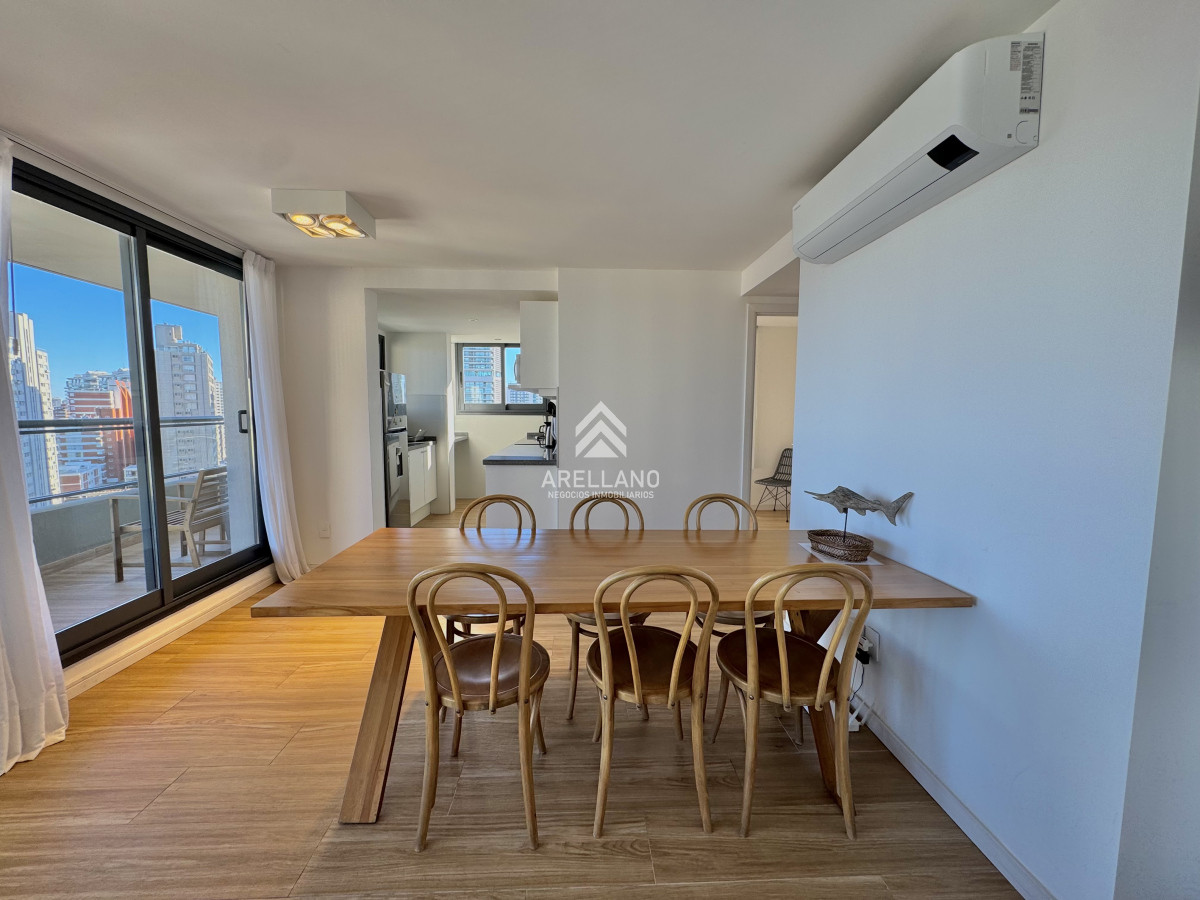 Apartamento ID.5574 - TORRE GAUGUIN SIGLO SOL II PUNTA DEL ESTE VENTA DE APARTAMENTO DE 2 DORMITORIOS 