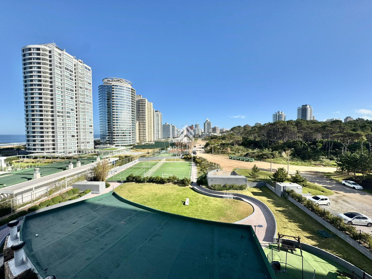 Apartamento ID.5151 - LOOK BRAVA PUNTA DEL ESTE APARTAMENTO EN VENTA DE 2 SUITES + DEPENDENCIA PUNTA DEL ESTE