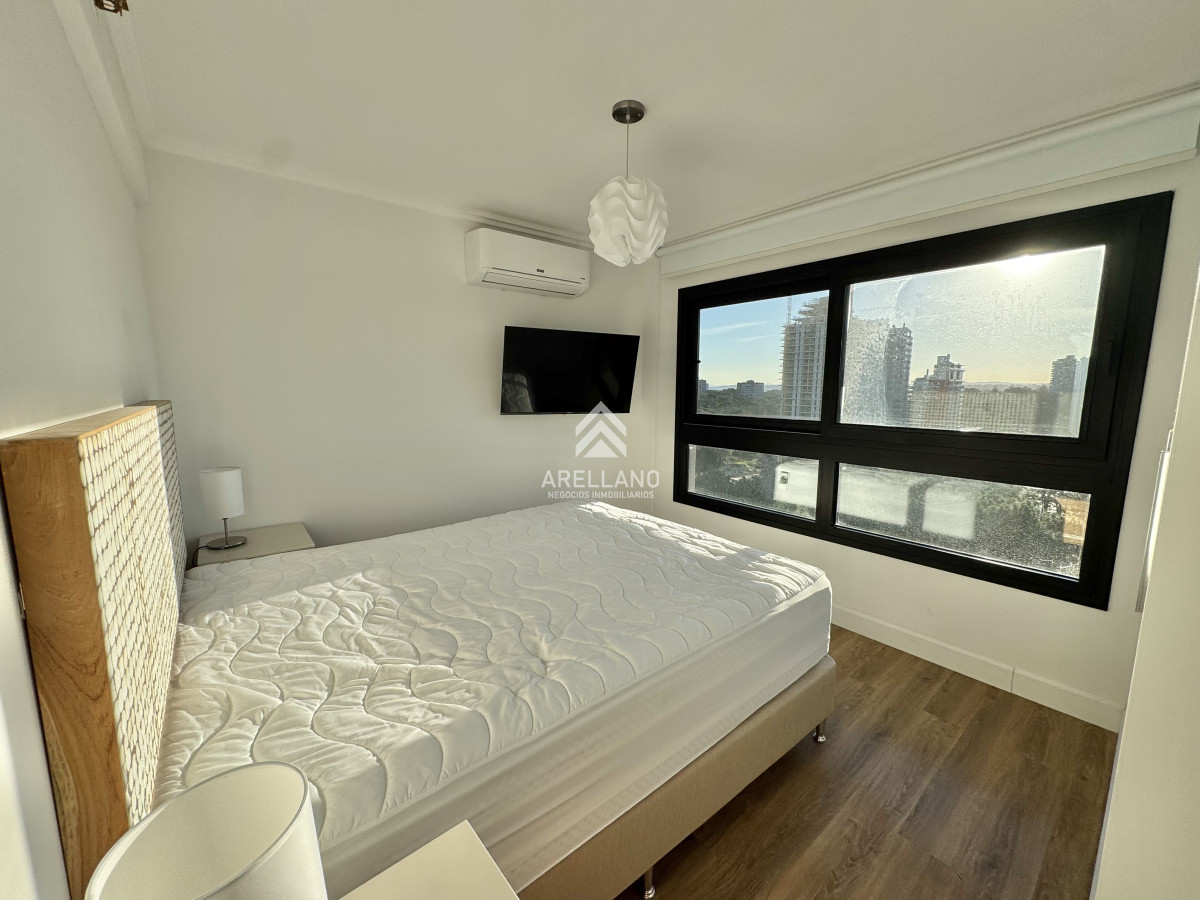 Apartamento ID.4824 - VENTA DE APARTAMENTO DE 1 DORMITORIO EN EDIFICIO SEA GARDEN PUNTA DEL ESTE 