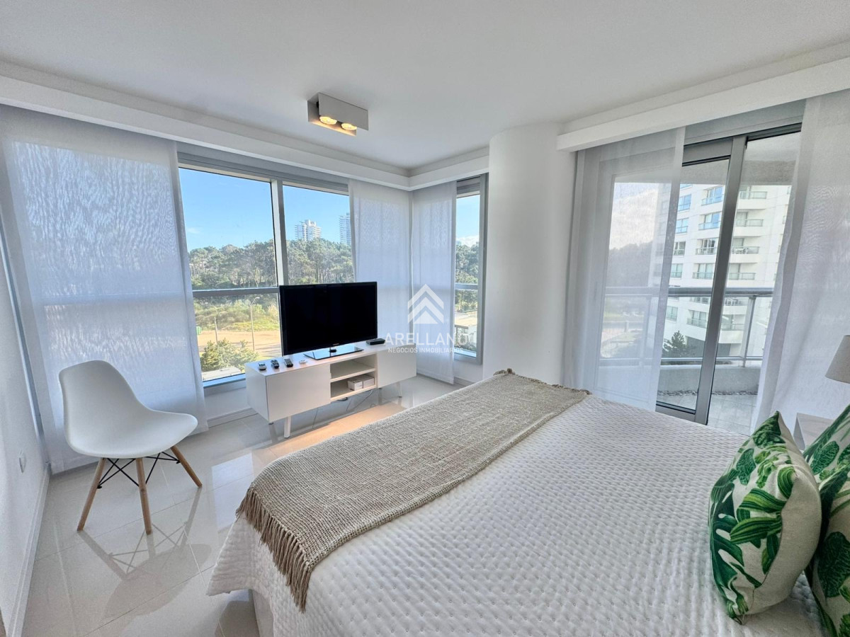 Apartamento ID.5151 - LOOK BRAVA PUNTA DEL ESTE APARTAMENTO EN VENTA DE 2 SUITES + DEPENDENCIA PUNTA DEL ESTE