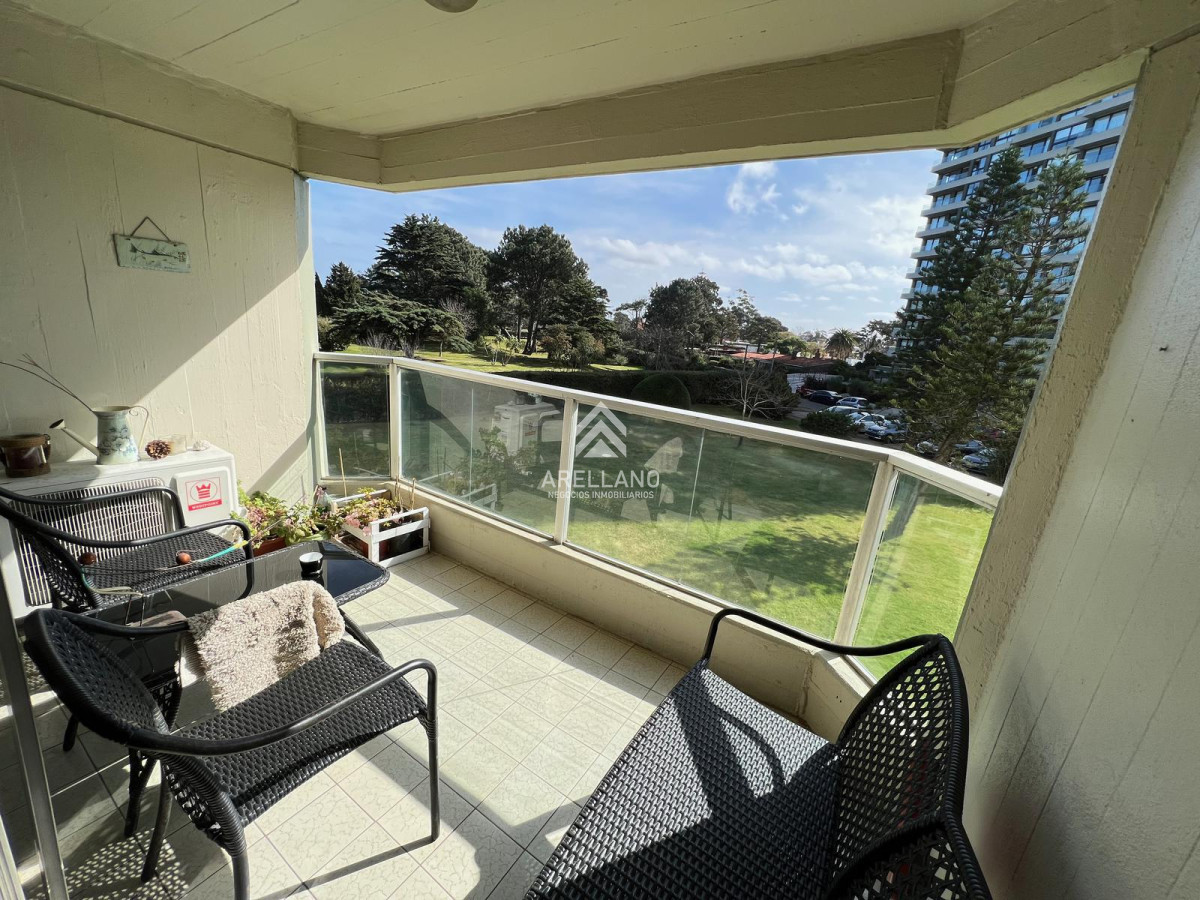 Apartamento ID.4926 - APARTAMENTO EN VENTA DE 2 DORMITORIOS RECICLADO EN ROOSEVELT PUNTA DEL ESTE 