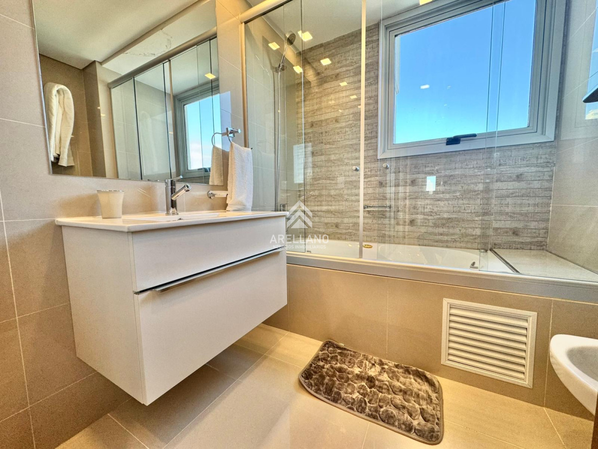 Apartamento ID.5151 - LOOK BRAVA PUNTA DEL ESTE APARTAMENTO EN VENTA DE 2 SUITES + DEPENDENCIA PUNTA DEL ESTE