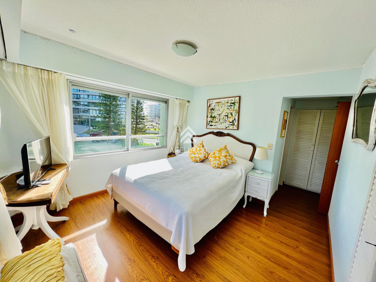 Apartamento ID.4926 - APARTAMENTO EN VENTA DE 2 DORMITORIOS RECICLADO EN ROOSEVELT PUNTA DEL ESTE 