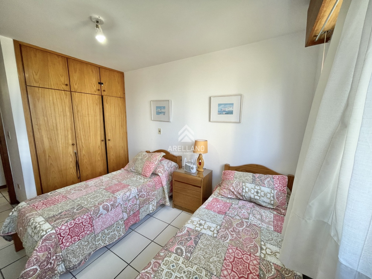 Apartamento ID.4749 - apartamento de 2 DORMITORIOS playa mansa