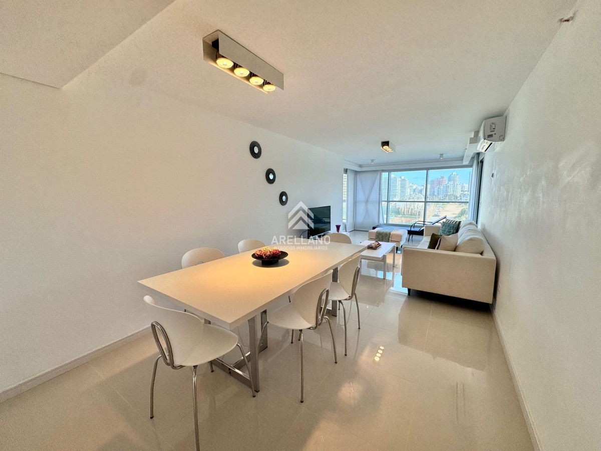 Apartamento ID.5151 - LOOK BRAVA PUNTA DEL ESTE APARTAMENTO EN VENTA DE 2 SUITES + DEPENDENCIA PUNTA DEL ESTE