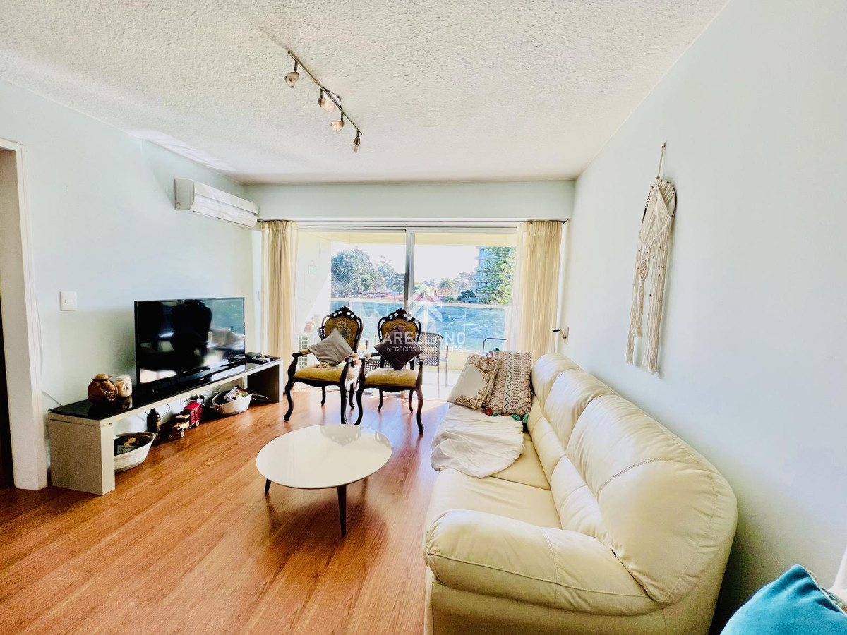 Apartamento ID.4926 - APARTAMENTO EN VENTA DE 2 DORMITORIOS RECICLADO EN ROOSEVELT PUNTA DEL ESTE 
