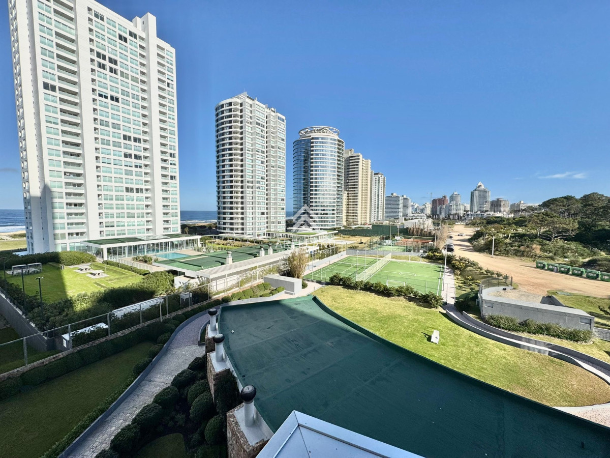 Apartamento ID.5151 - LOOK BRAVA PUNTA DEL ESTE APARTAMENTO EN VENTA DE 2 SUITES + DEPENDENCIA PUNTA DEL ESTE
