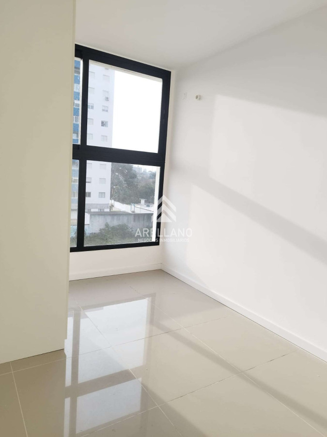 Apartamento ID.4925 - ROOSEVELT A ESTRENAR! APARTAMENTO EN VENTA DE 2 DORMITORIOS 
