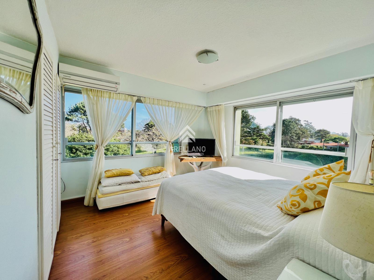 Apartamento ID.4926 - APARTAMENTO EN VENTA DE 2 DORMITORIOS RECICLADO EN ROOSEVELT PUNTA DEL ESTE 