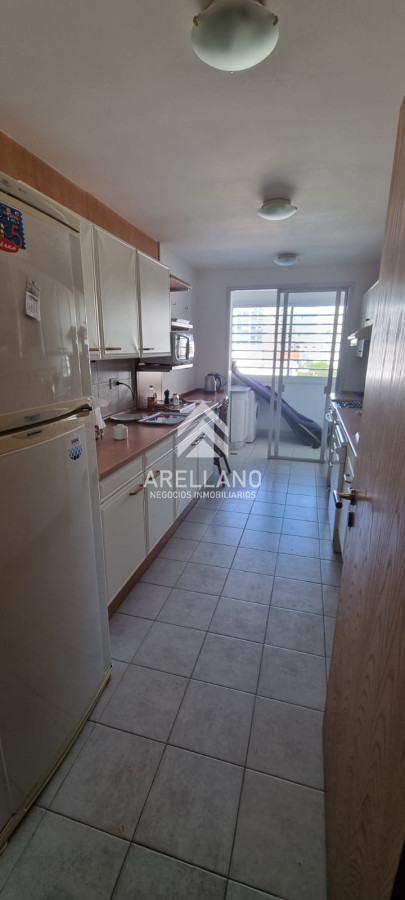 Apartamento ID.3092 - VENTA DE APARTAMENTO DE 3 DORMITORIOS EN BRAVA CON PARRILLERO PROPIO 
