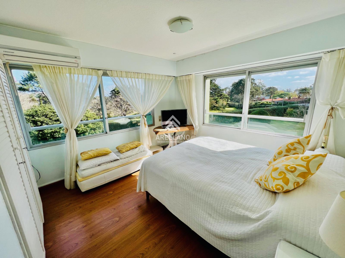 Apartamento ID.4926 - APARTAMENTO EN VENTA DE 2 DORMITORIOS RECICLADO EN ROOSEVELT PUNTA DEL ESTE 