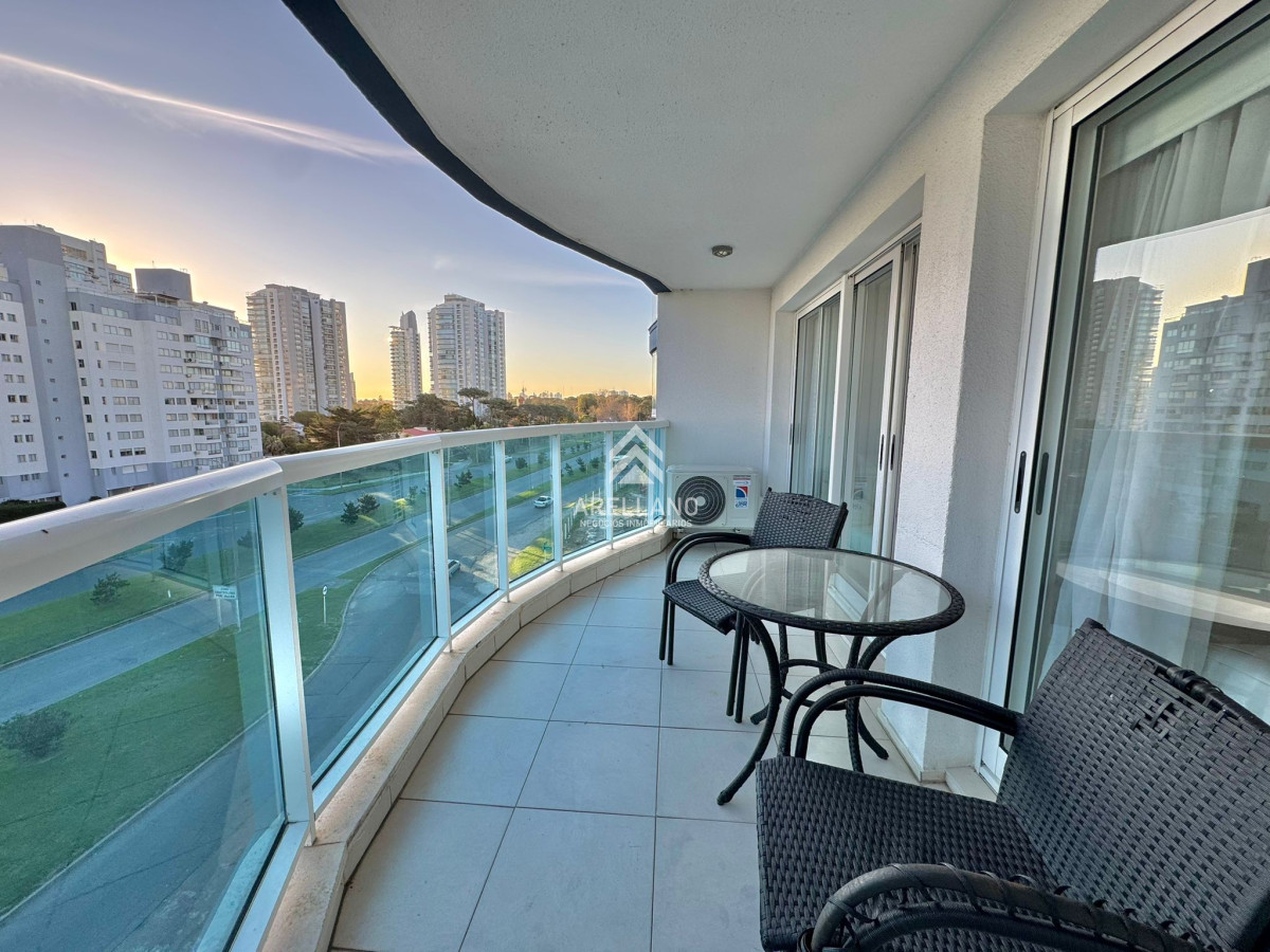 Apartamento ID.4859 - CASINO TOWER VENTA DE APARTAMENTO 2 SUITES - PUNTA DEL ESTE