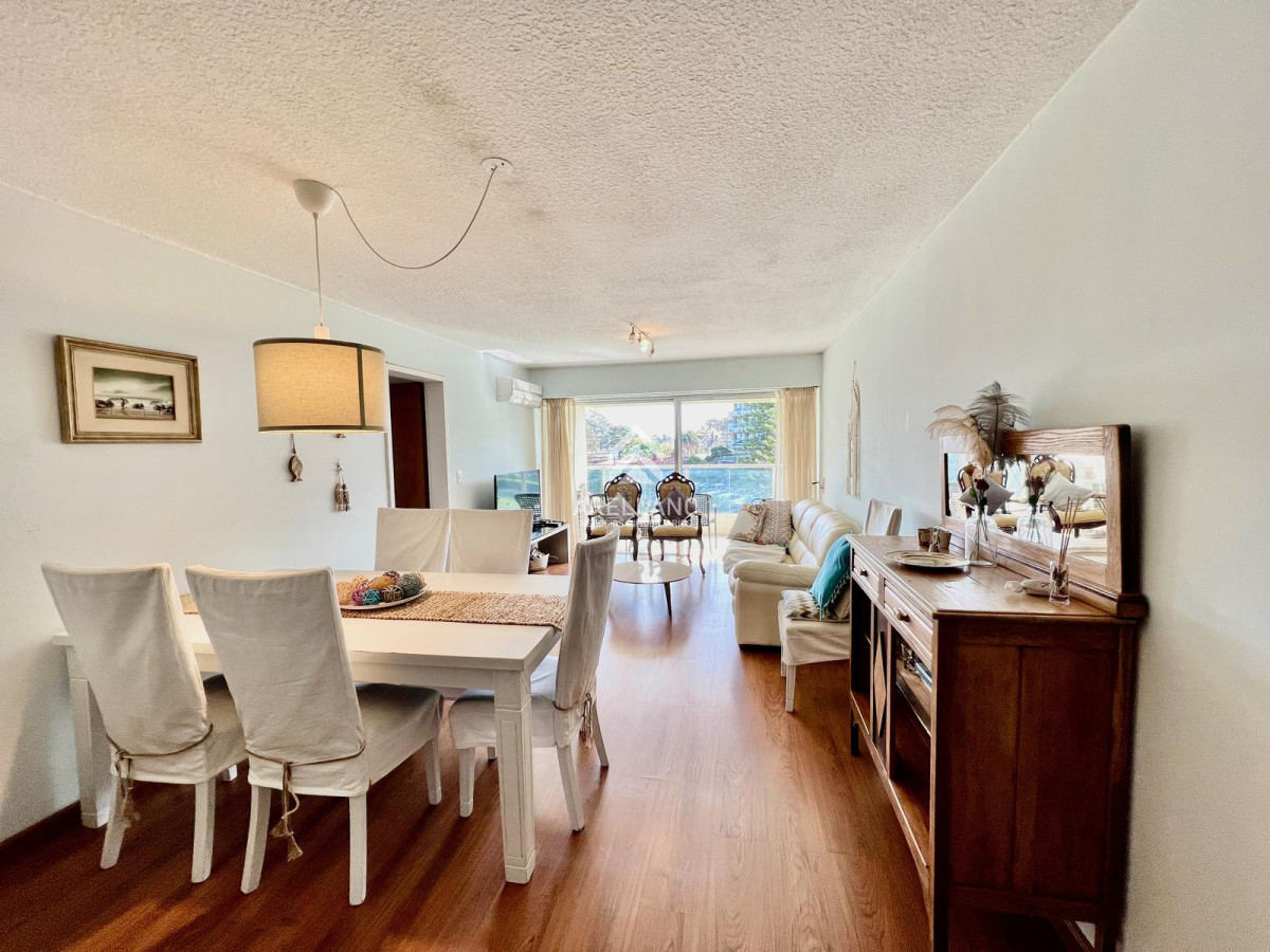 Apartamento ID.4926 - APARTAMENTO EN VENTA DE 2 DORMITORIOS RECICLADO EN ROOSEVELT PUNTA DEL ESTE 