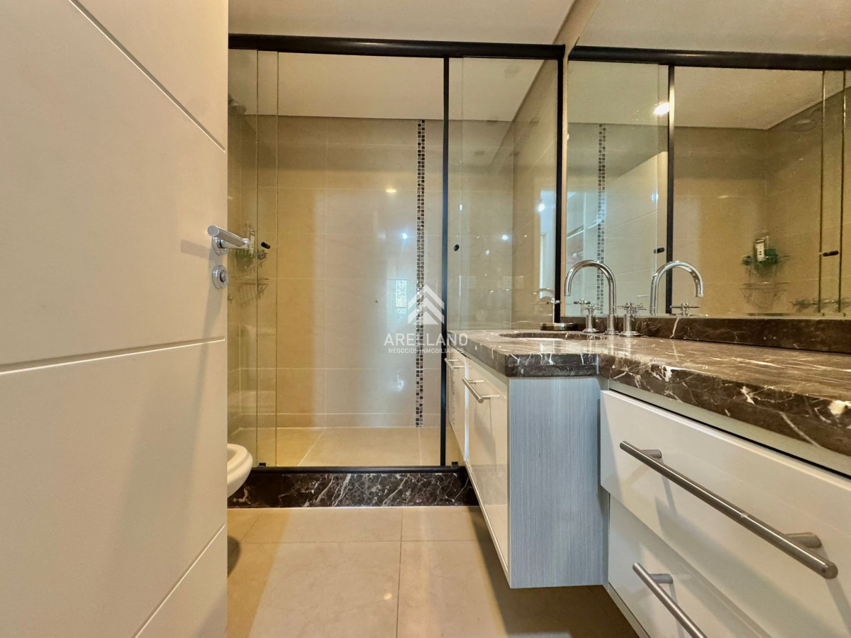 Apartamento ID.4859 - CASINO TOWER VENTA DE APARTAMENTO 2 SUITES - PUNTA DEL ESTE