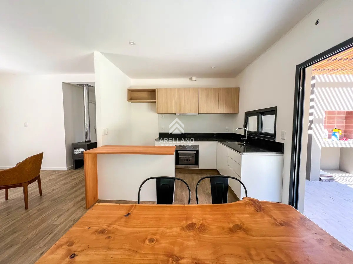 Casa ID.3961 - VENTA DE CASA DE 3 DORMITORIOS EN BURNETT PUNTA DEL ESTE