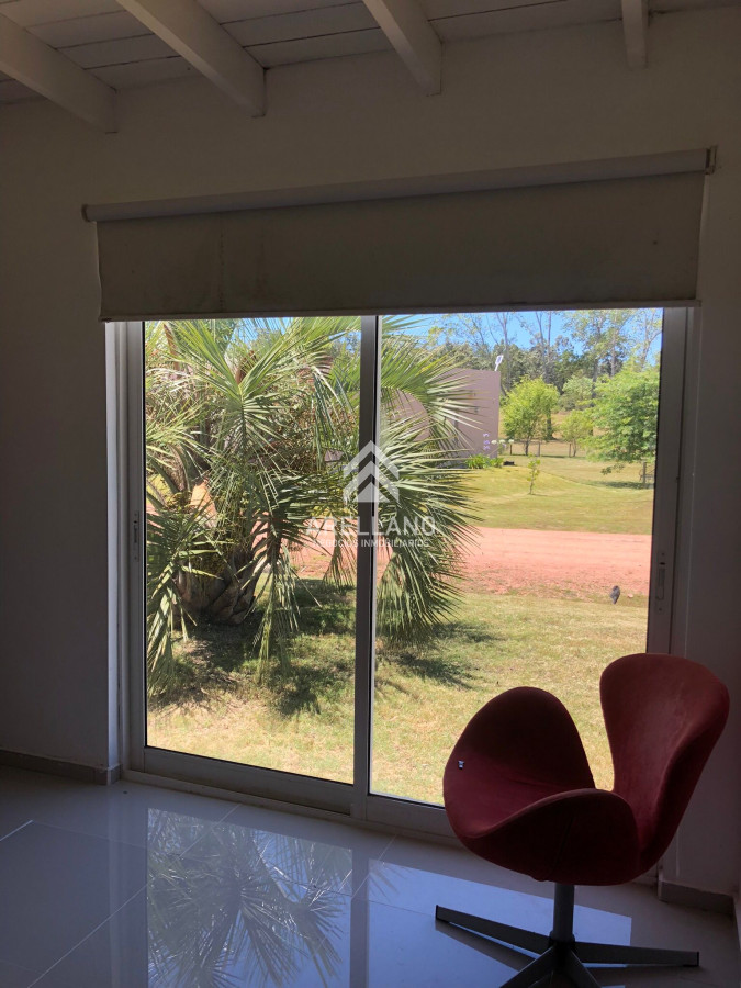 Casa ID.4887 - Casa en venta de 4 dormitorios, piscina Punta Ballena