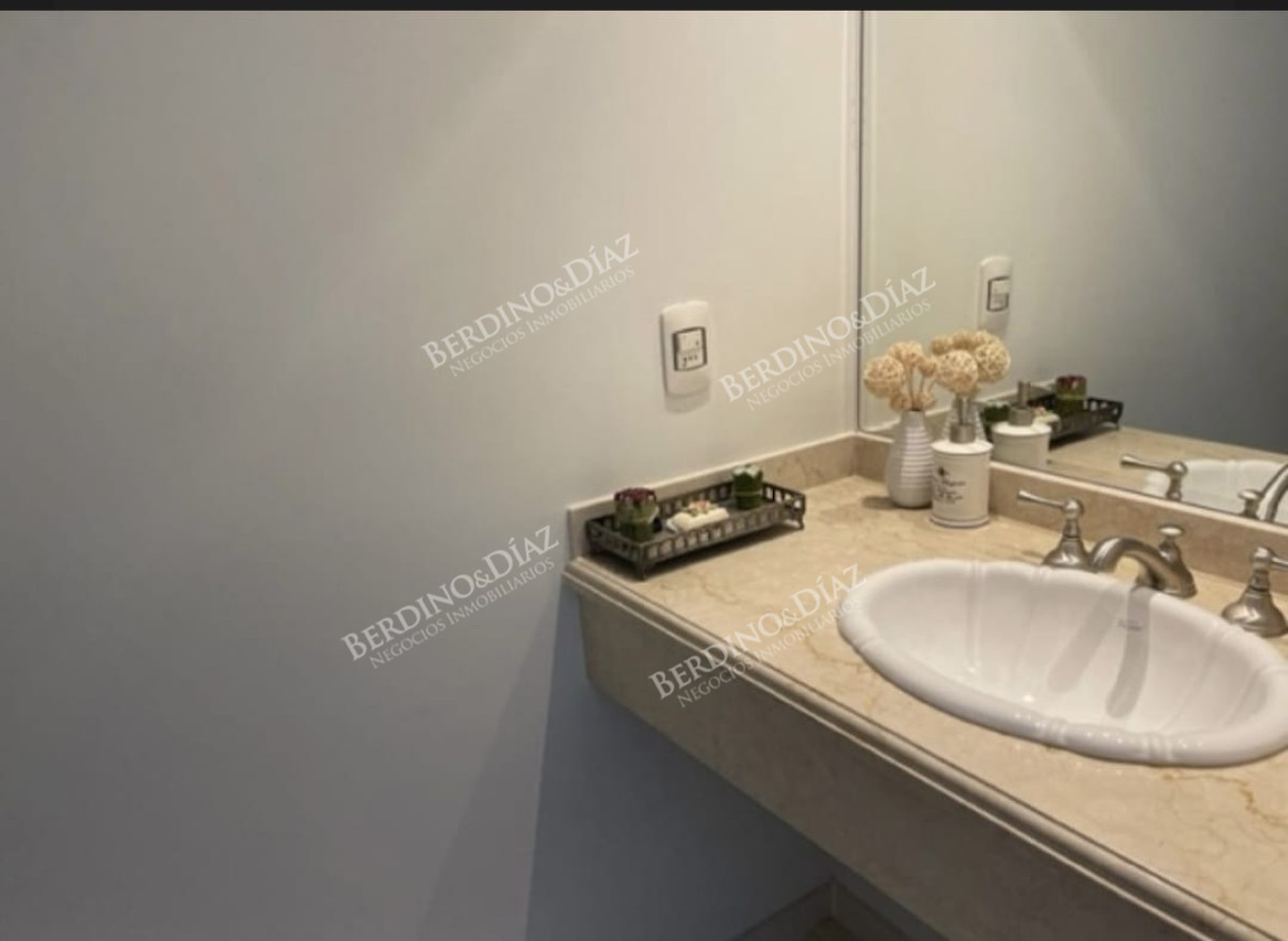 Apartamento ID.2443 - Apartamento en venta primera linea Mansa