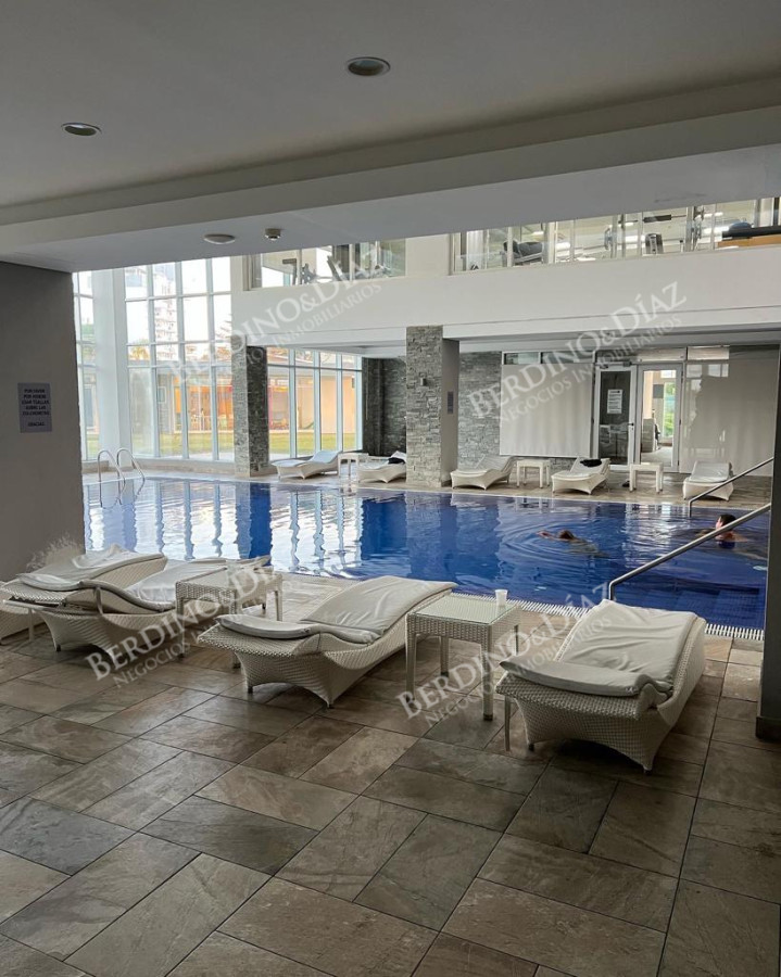 Apartamento ID.2807 - VENTA APARTAMENTO MANSA . DE 3 DORMITORIOS Y DEPENDENCIA