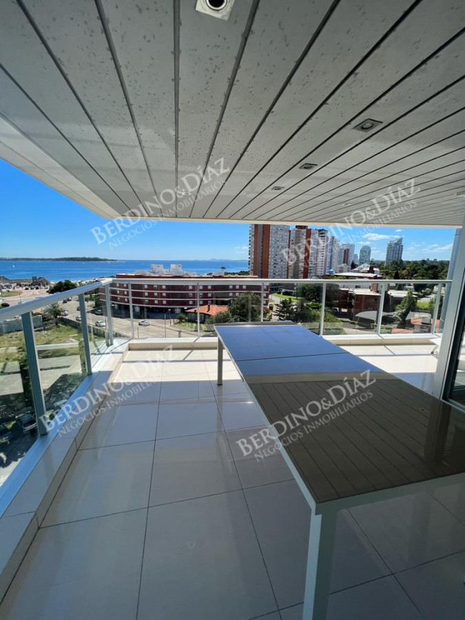 Apartamento ID.2807 - VENTA APARTAMENTO MANSA . DE 3 DORMITORIOS Y DEPENDENCIA