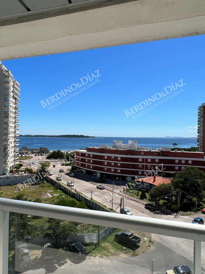 Apartamento ID.2807 - VENTA APARTAMENTO MANSA . DE 3 DORMITORIOS Y DEPENDENCIA