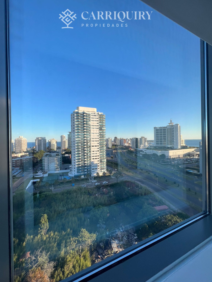 Apartamento ID.7686 - VENTA DE APARTAMENTO DE 3 SUITES EN ALEXANDER BOULEVARD PUNTA DEL ESTE