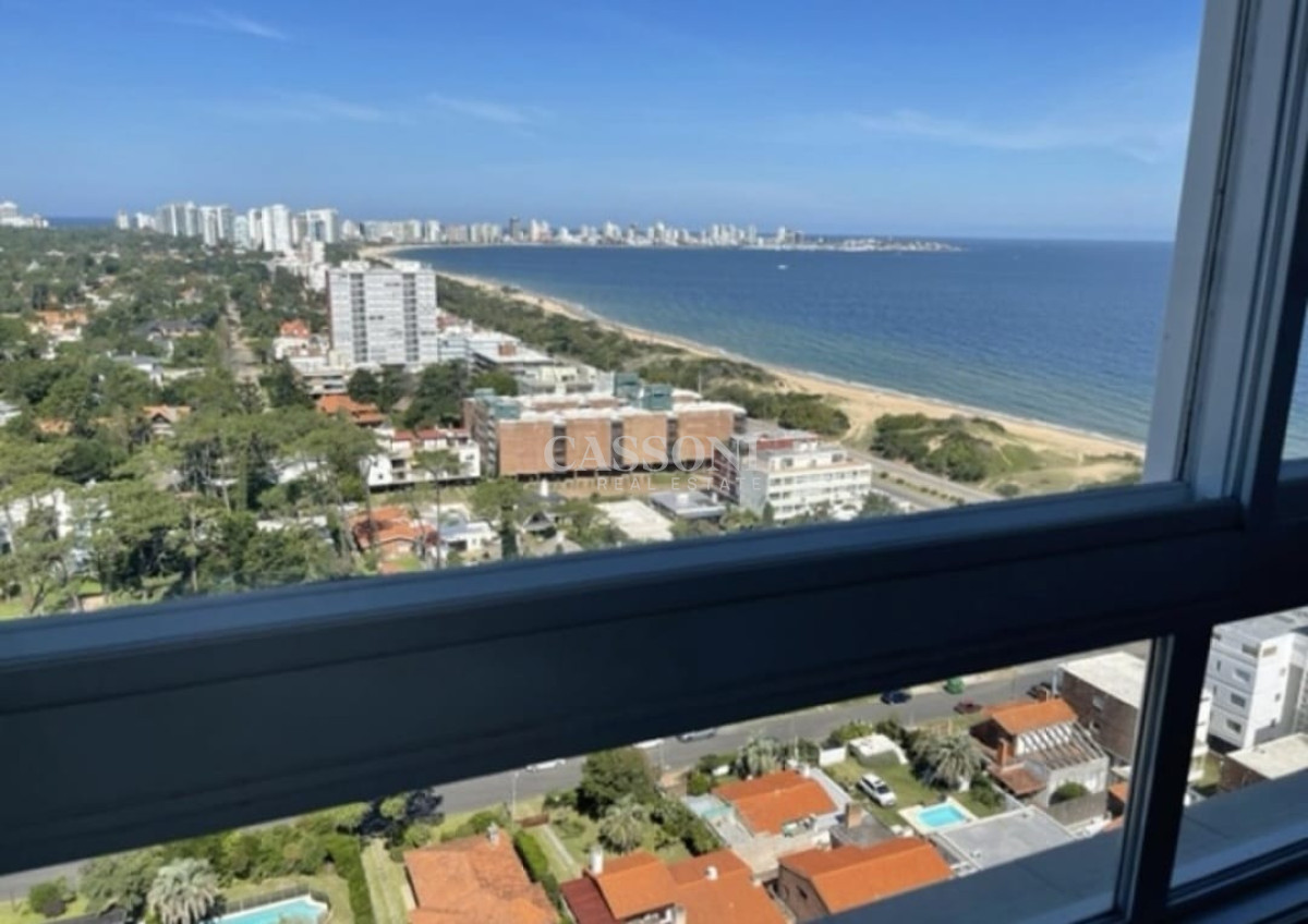 Apartamento ID.1913 - VENTA DE APARTAMENTO DE 3 SUITES Y DEPENDENCIA EN EDIFICIO LE JARDIN EN MANSA PUNTA DEL ESTE 