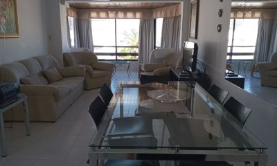 Se vende apartamento de 3 dormitorios en península punta del este