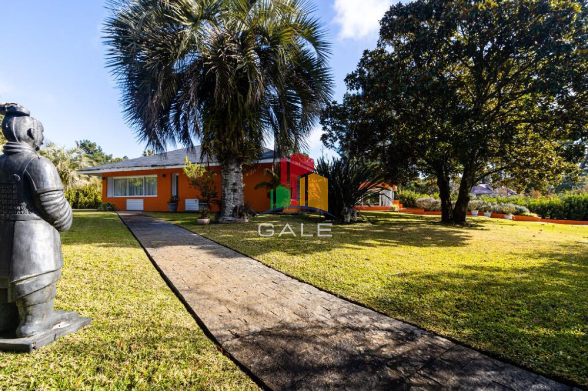 Casa ID.973 - Alquiler casa de 5 dormitorios con piscina Punta del Este 