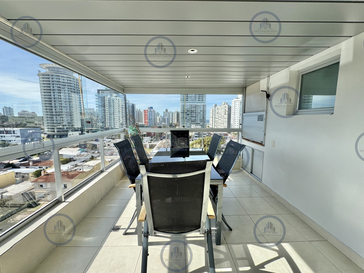 Apartamento ID.3067 - Excelente Apartamento de 3 Dormitorios a metros de Playa Mansa, en Venta