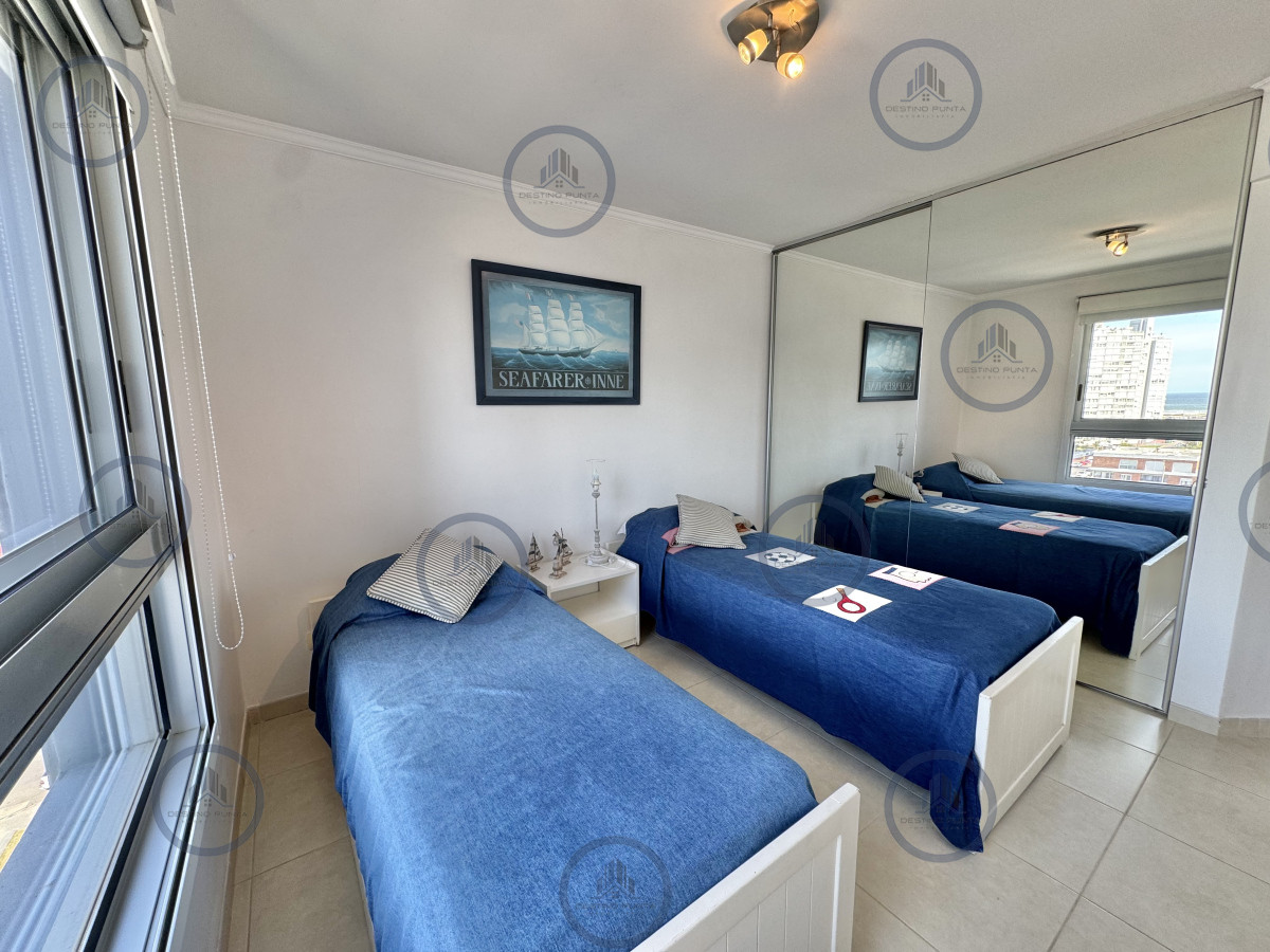 Apartamento ID.3067 - Excelente Apartamento de 3 Dormitorios a metros de Playa Mansa, en Venta