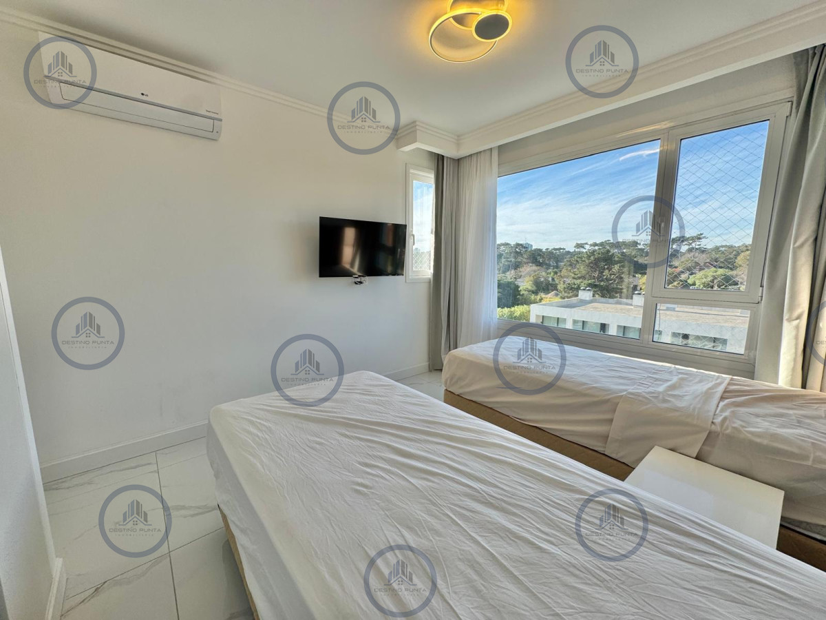 Apartamento ID.3065 - Excelente apartamento de 2 Dormitorios en Paramount Tower, Punta del Este