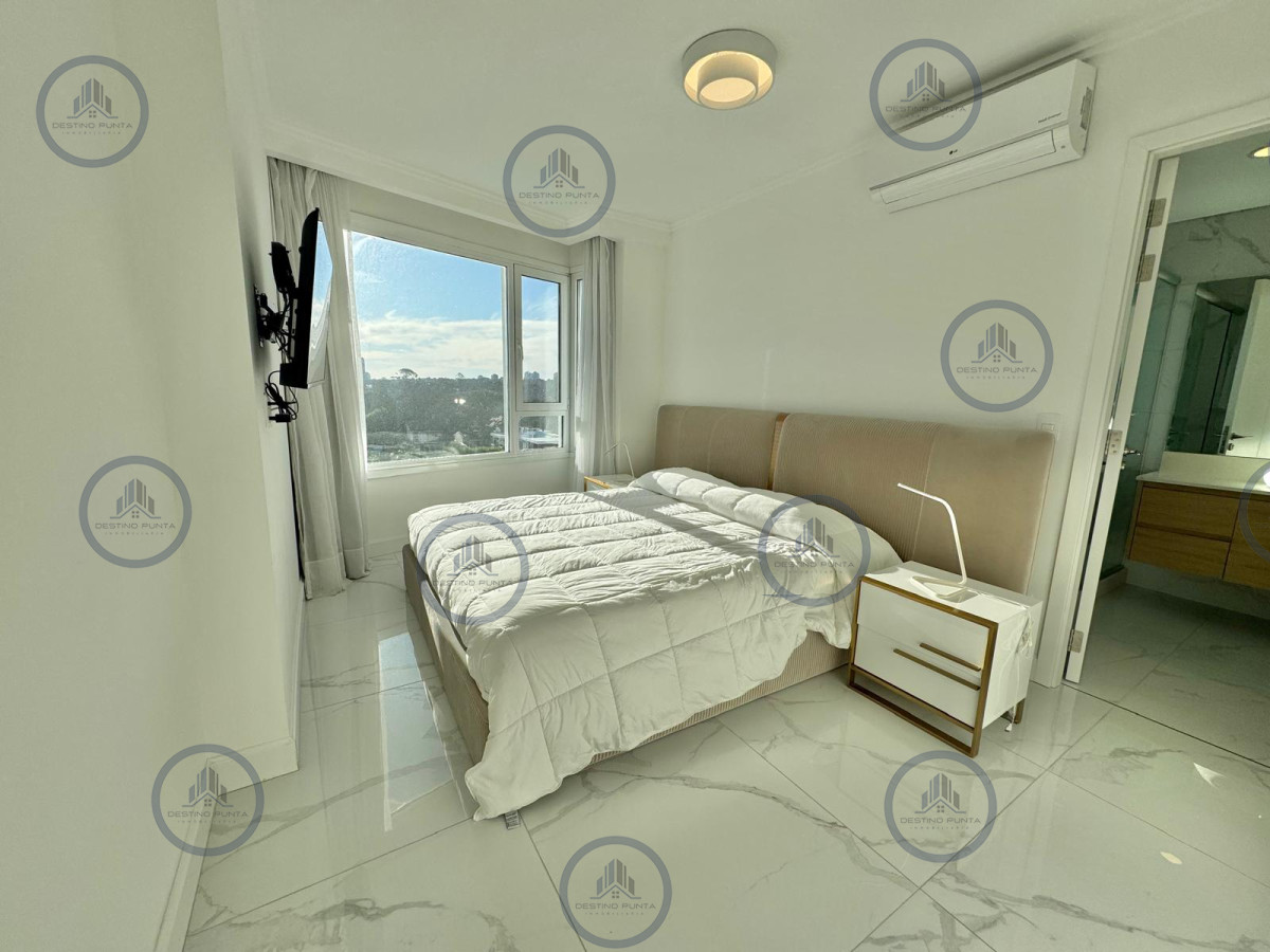 Apartamento ID.3065 - Excelente apartamento de 2 Dormitorios en Paramount Tower, Punta del Este