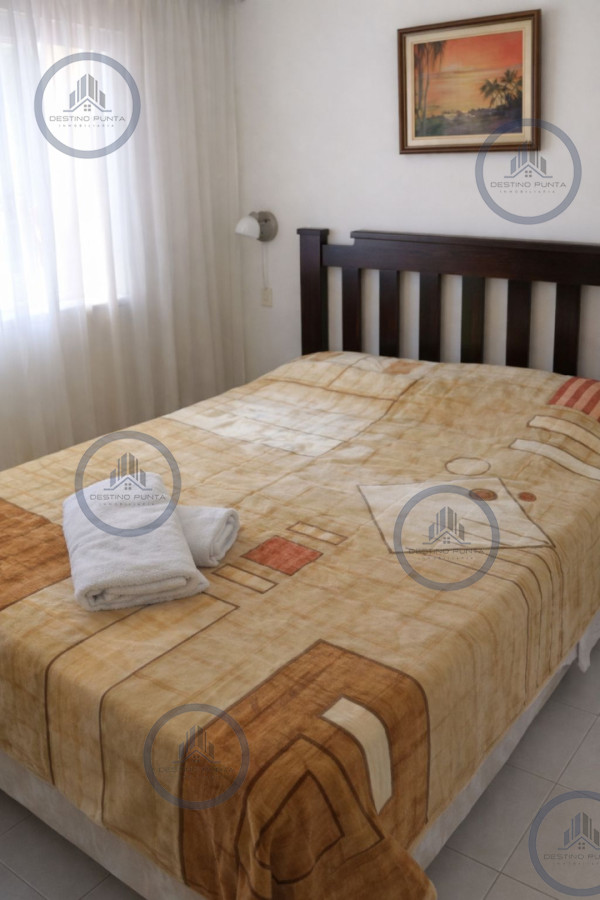 Apartamento ID.3068 - Apartamento de 3 Dormitorios en Playa Mansa, Punta del Este, en Venta