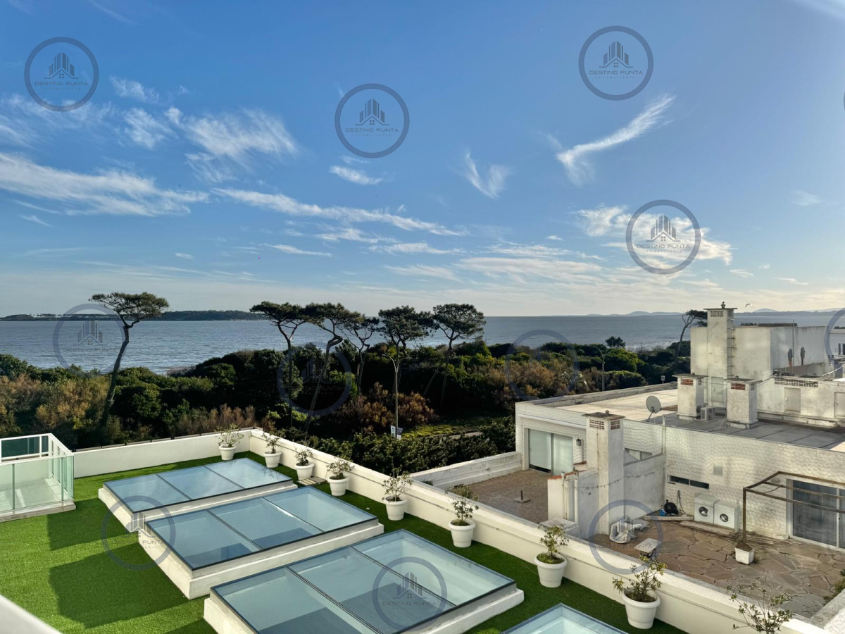 Apartamento ID.3065 - Excelente apartamento de 2 Dormitorios en Paramount Tower, Punta del Este