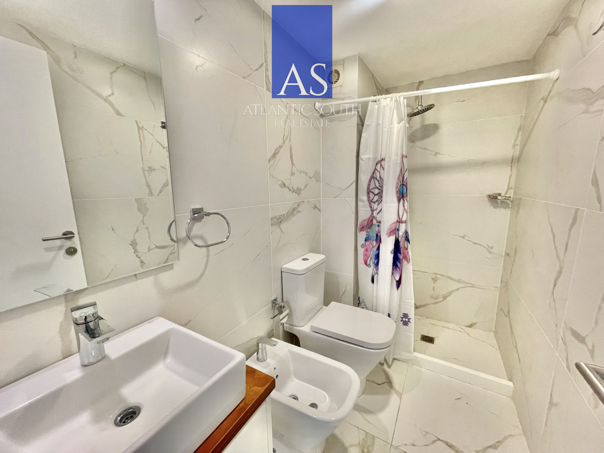 Apartamento ID.4192 - Apartamento moderno 2 dormitorios terraza garage excelentes servicios alta rentabilidad Punta del Este