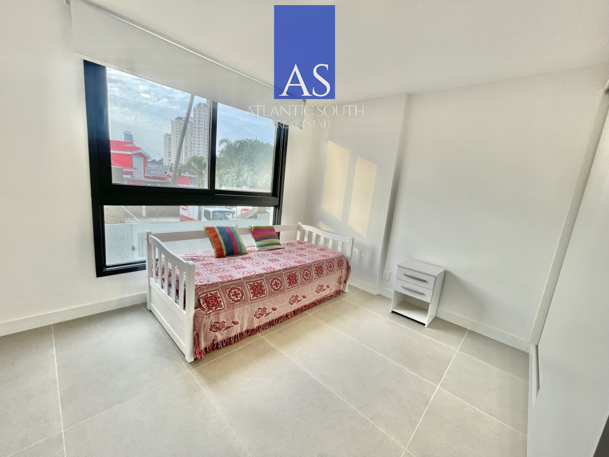 Apartamento ID.4192 - Apartamento moderno 2 dormitorios terraza garage excelentes servicios alta rentabilidad Punta del Este