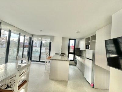 Apartamento moderno 2 dormitorios terraza garage excelentes servicios alta rentabilidad Punta del Este