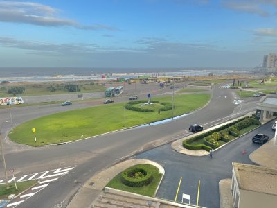 PRIMERA LÍNEA PLAYA BRAVA APARTAMENTO EN VENTA 2 DORMITORIOS 