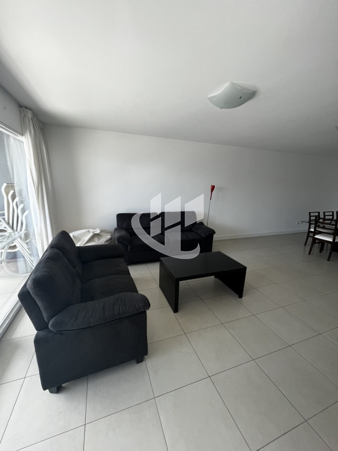 Apartamento ID.152 - En venta y alquiler apartamento de 3 dormitorios playa brava 