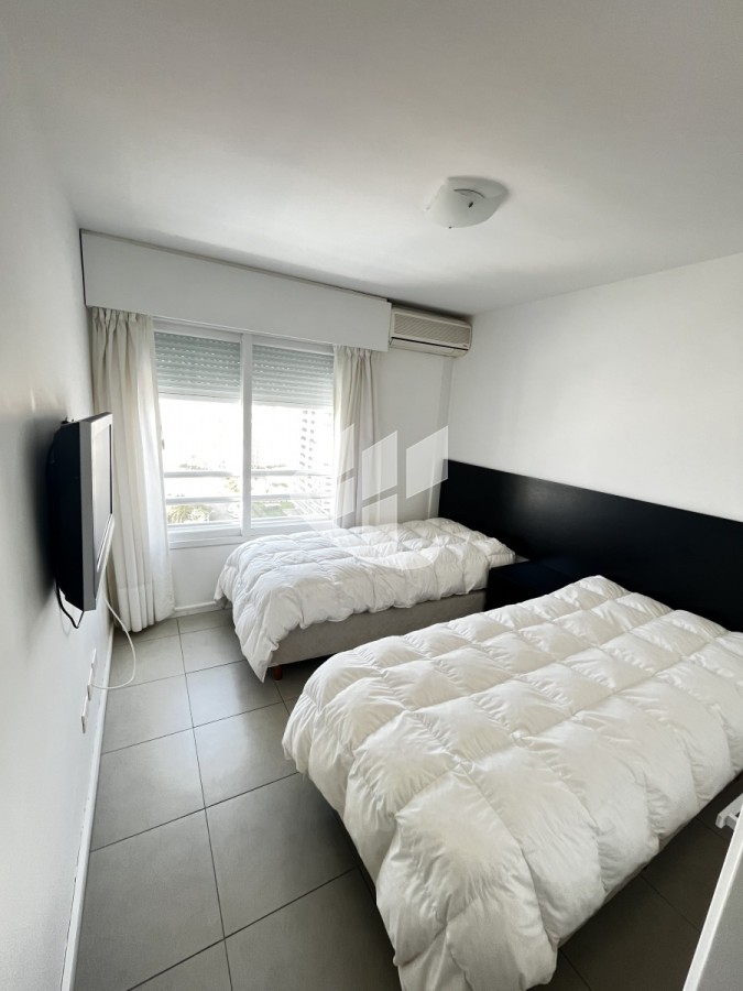 Apartamento ID.152 - En venta y alquiler apartamento de 3 dormitorios playa brava 