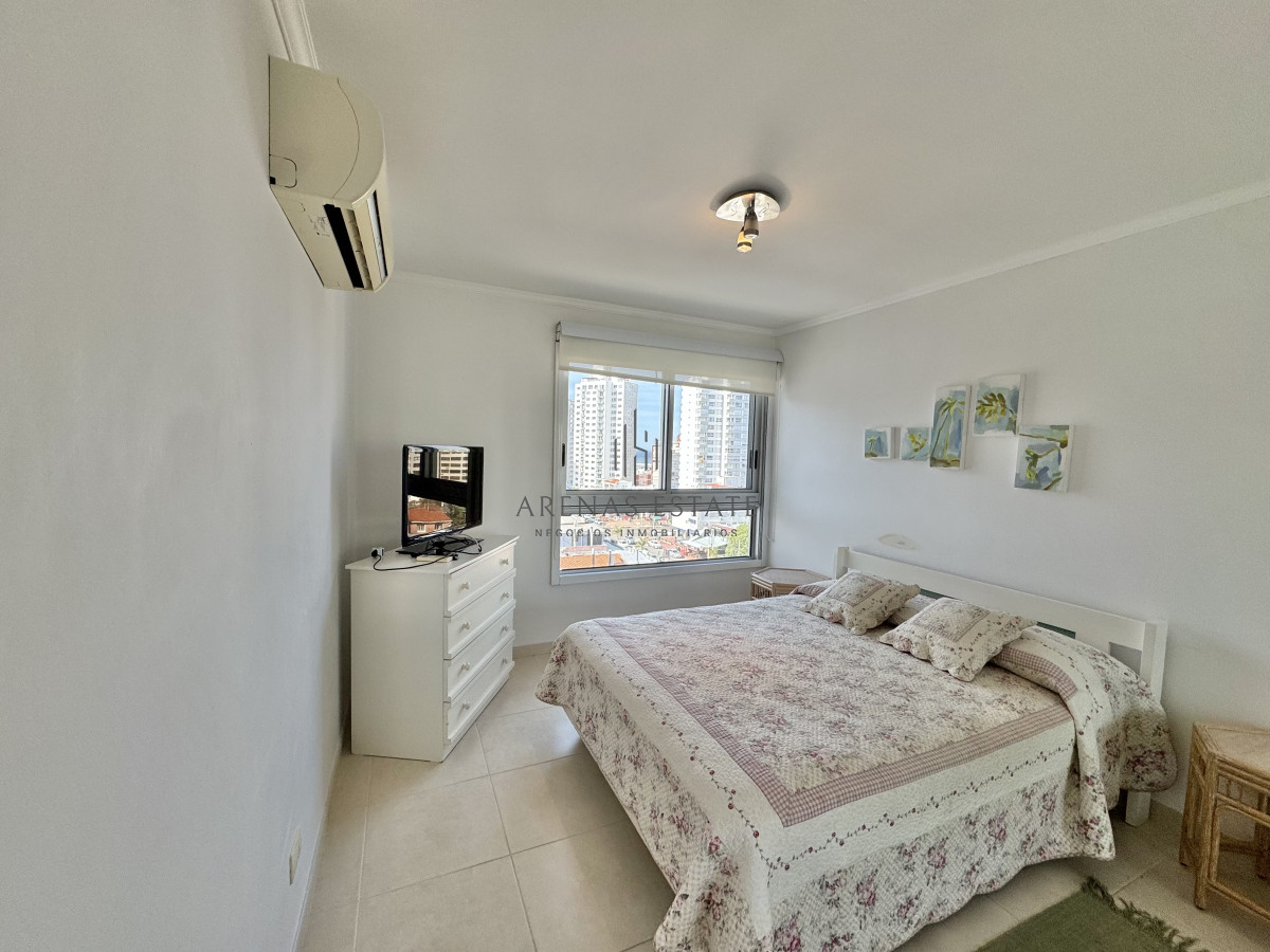 Apartamento ID.2341 - VENTA DE APARTAMENTO DE 3 DORMITORIOS EN EDIFICIO ART BOULEVARD PUNTA DEL ESTE 