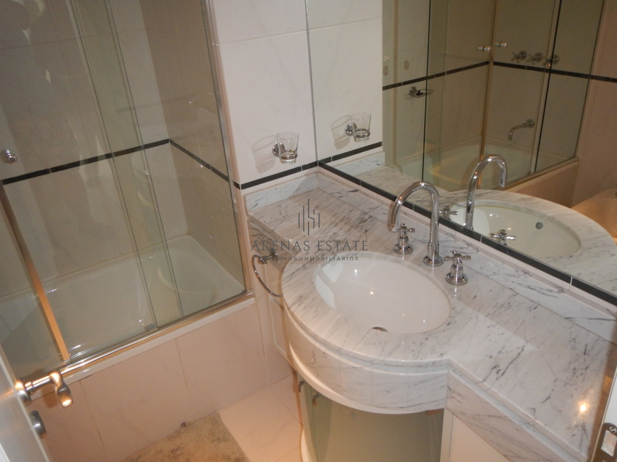Apartamento ID.2341 - VENTA DE APARTAMENTO DE 3 DORMITORIOS EN EDIFICIO ART BOULEVARD PUNTA DEL ESTE 