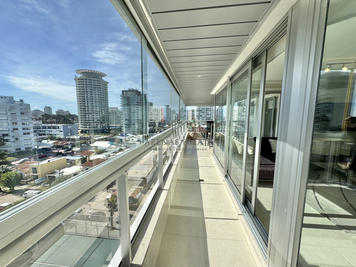 Apartamento ID.2341 - VENTA DE APARTAMENTO DE 3 DORMITORIOS EN EDIFICIO ART BOULEVARD PUNTA DEL ESTE 