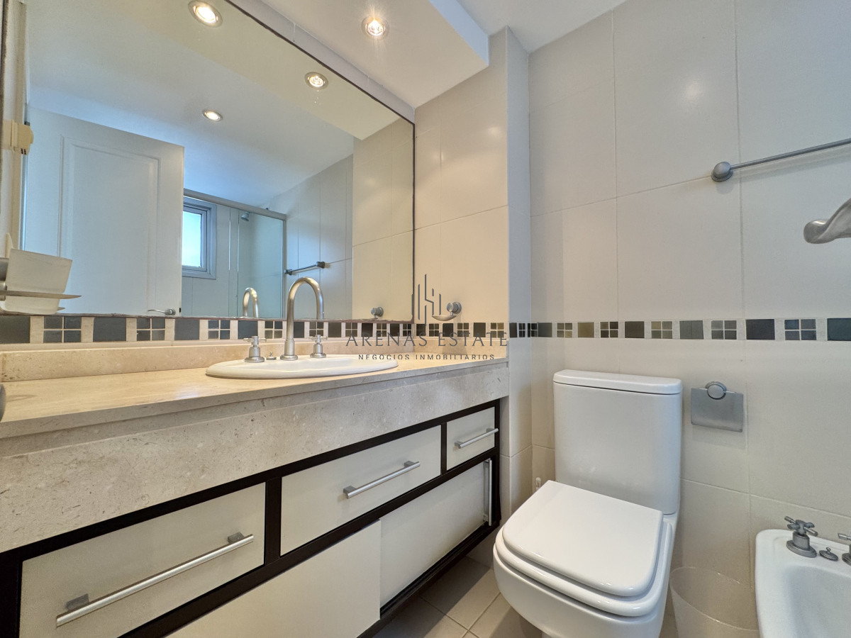 Apartamento ID.2341 - VENTA DE APARTAMENTO DE 3 DORMITORIOS EN EDIFICIO ART BOULEVARD PUNTA DEL ESTE 