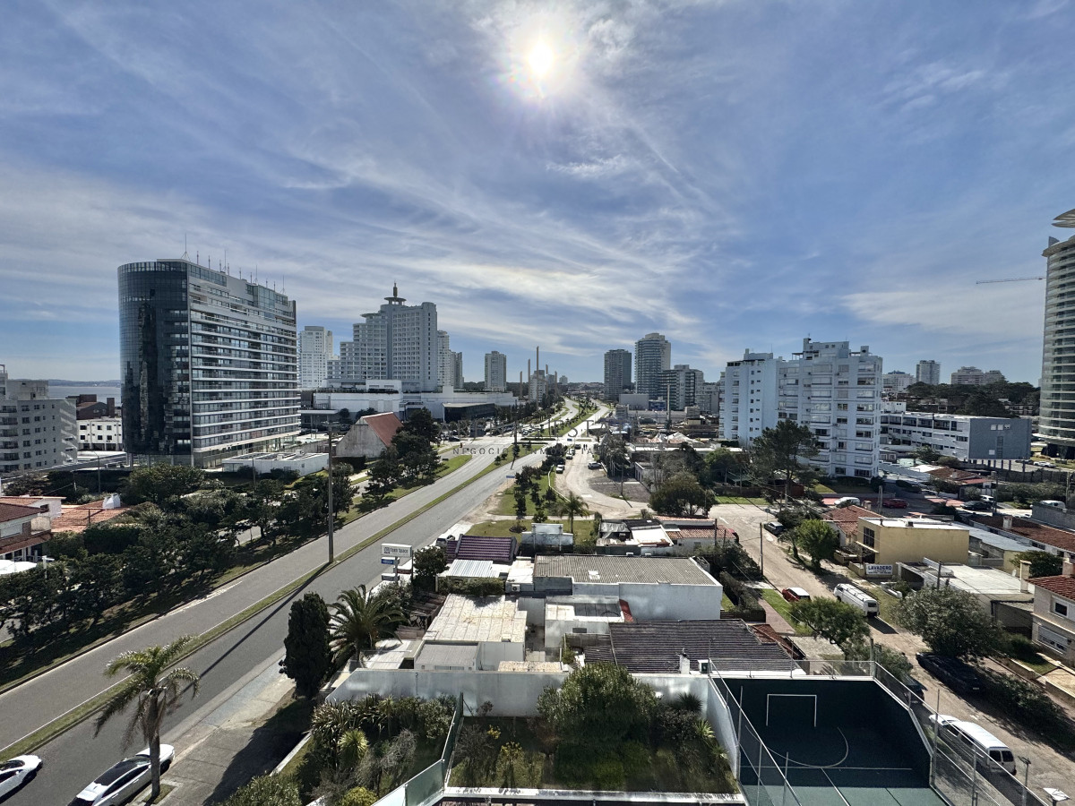 Apartamento ID.2341 - VENTA DE APARTAMENTO DE 3 DORMITORIOS EN EDIFICIO ART BOULEVARD PUNTA DEL ESTE 