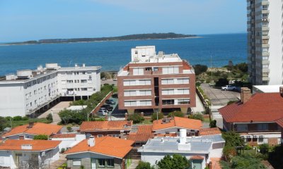 VENTA DE APARTAMENTO DE 3 DORMITORIOS EN EDIFICIO ART BOULEVARD PUNTA DEL ESTE