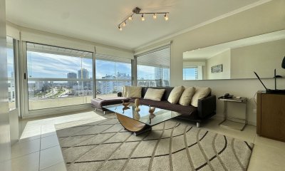 VENTA DE APARTAMENTO DE 3 DORMITORIOS EN EDIFICIO ART BOULEVARD PUNTA DEL ESTE
