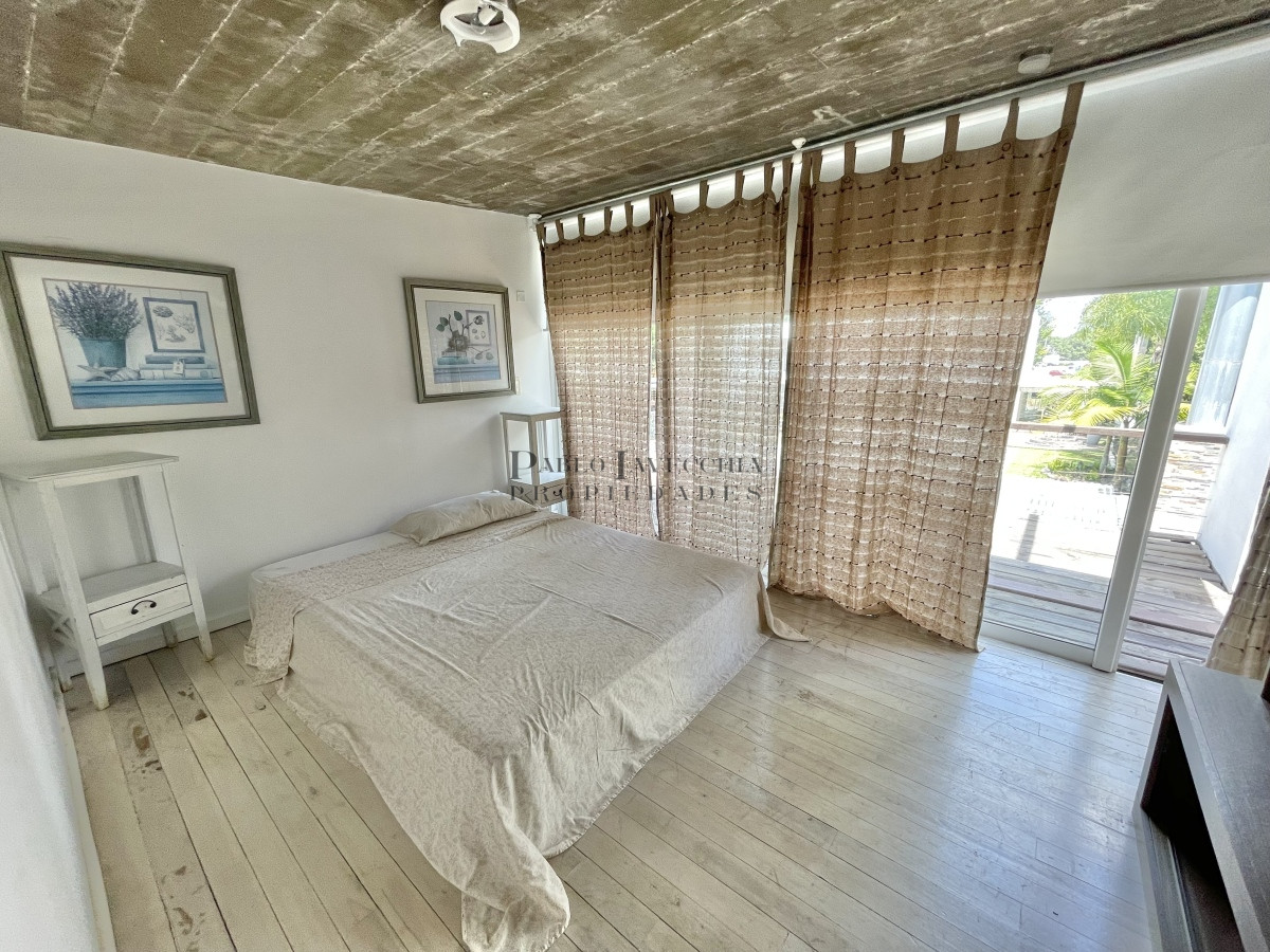 Casa ID.359 - VENTA DE CASA DE 5 DORMITORIOS EN BARRIO PRIVADO LA ARBOLADA PUNTA DEL ESTE